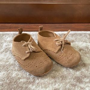 Baby Gap soft-soled oxfords